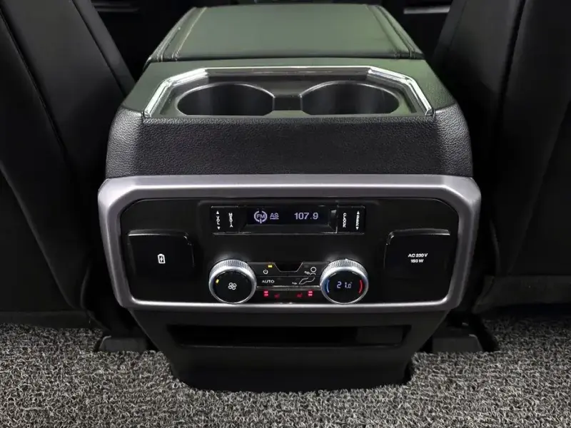 2021 Ford Expedition с пробегом 59 594 км