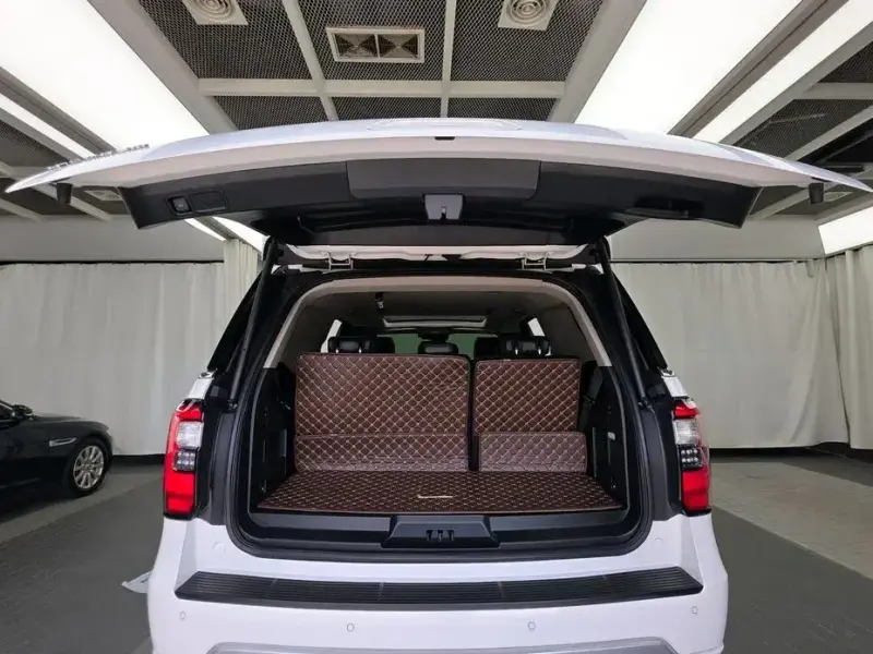 2021 Ford Expedition с пробегом 59 594 км