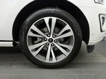 2021 Ford Expedition с пробегом 59 594 км