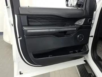 2021 Ford Expedition с пробегом 59 594 км