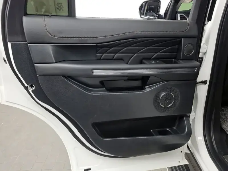 2021 Ford Expedition с пробегом 59 594 км