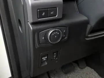 2021 Ford Expedition с пробегом 59 594 км