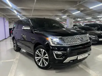 2021 Ford Expedition с пробегом 58 005 км