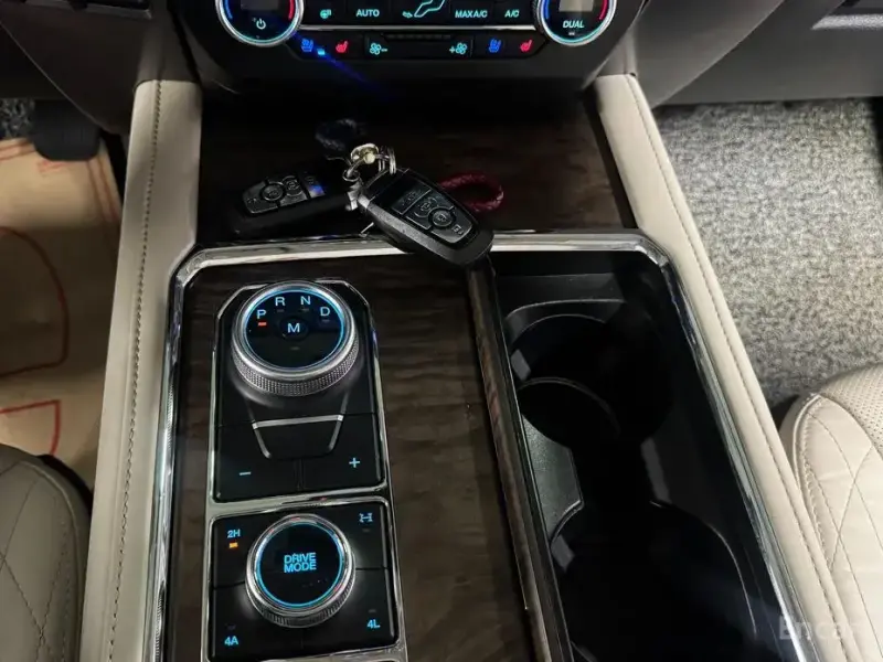 2021 Ford Expedition с пробегом 58 005 км