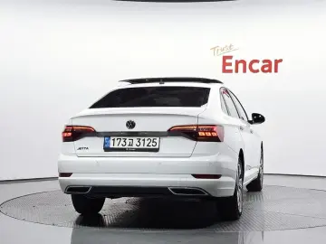 2020 Volkswagen Jetta с пробегом 37 239 км