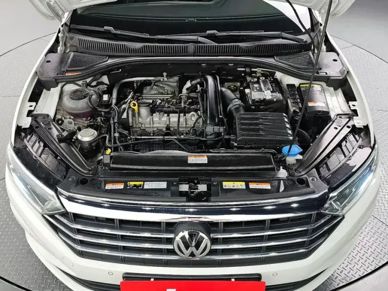 2020 Volkswagen Jetta с пробегом 37 239 км