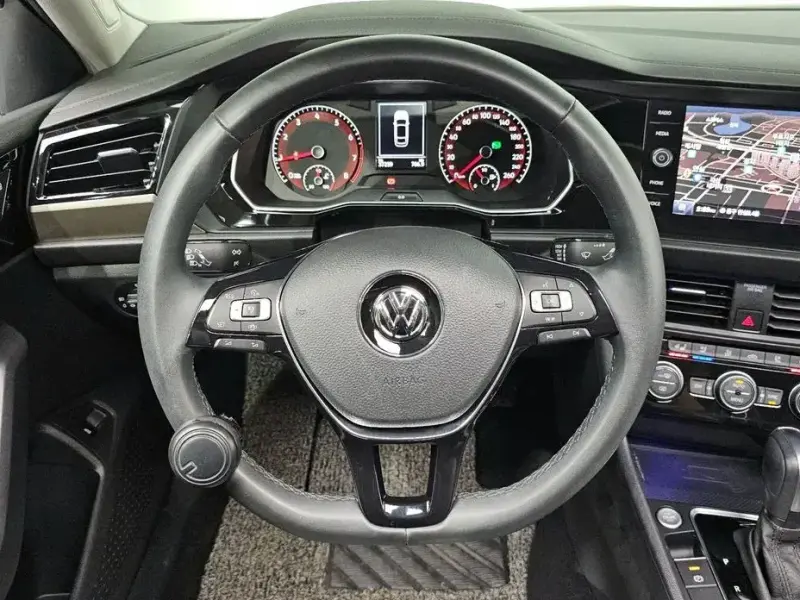 2020 Volkswagen Jetta с пробегом 37 239 км