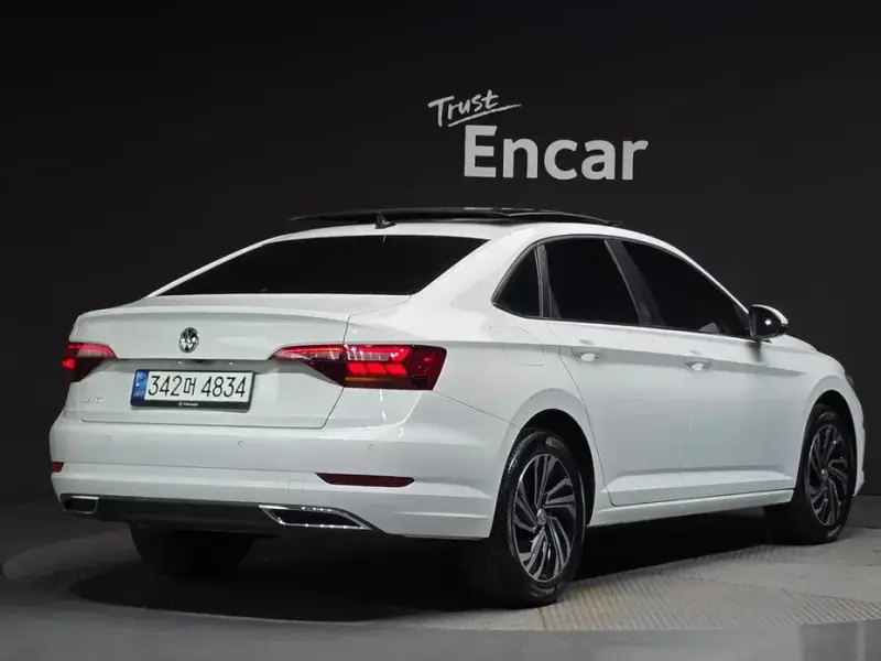 2021 Volkswagen Jetta с пробегом 36 757 км