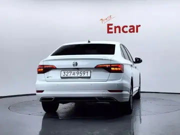 2020 Volkswagen Jetta с пробегом 107 597 км