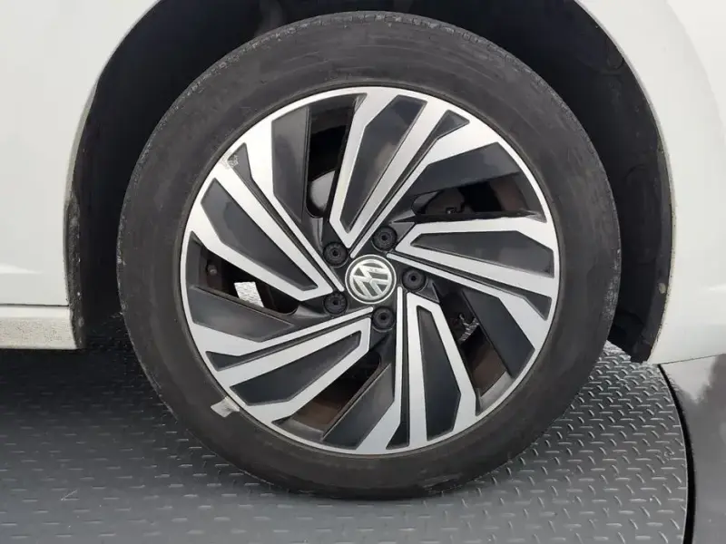 2020 Volkswagen Jetta с пробегом 107 597 км