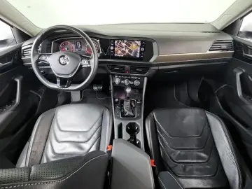 2020 Volkswagen Jetta с пробегом 107 597 км