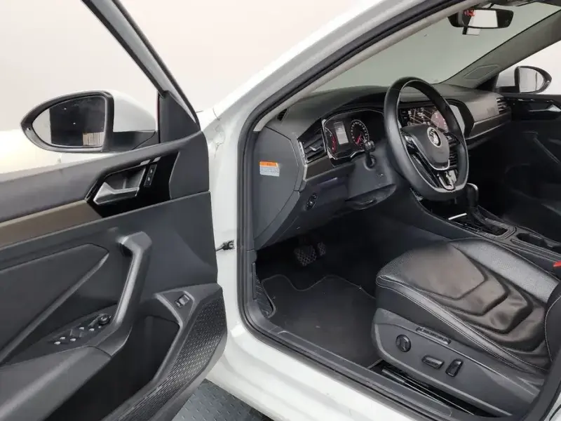 2020 Volkswagen Jetta с пробегом 107 597 км