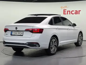 2021 Volkswagen Jetta с пробегом 49 058 км