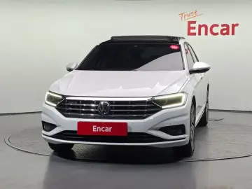 2021 Volkswagen Jetta с пробегом 49 058 км
