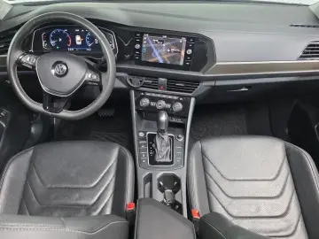 2021 Volkswagen Jetta с пробегом 49 058 км
