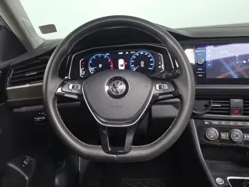2021 Volkswagen Jetta с пробегом 49 058 км