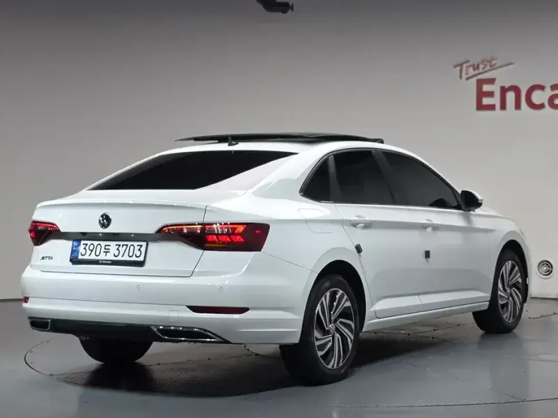 2020 Volkswagen Jetta с пробегом 38 150 км
