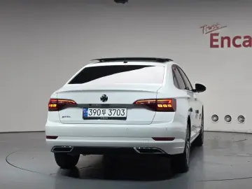 2020 Volkswagen Jetta с пробегом 38 150 км