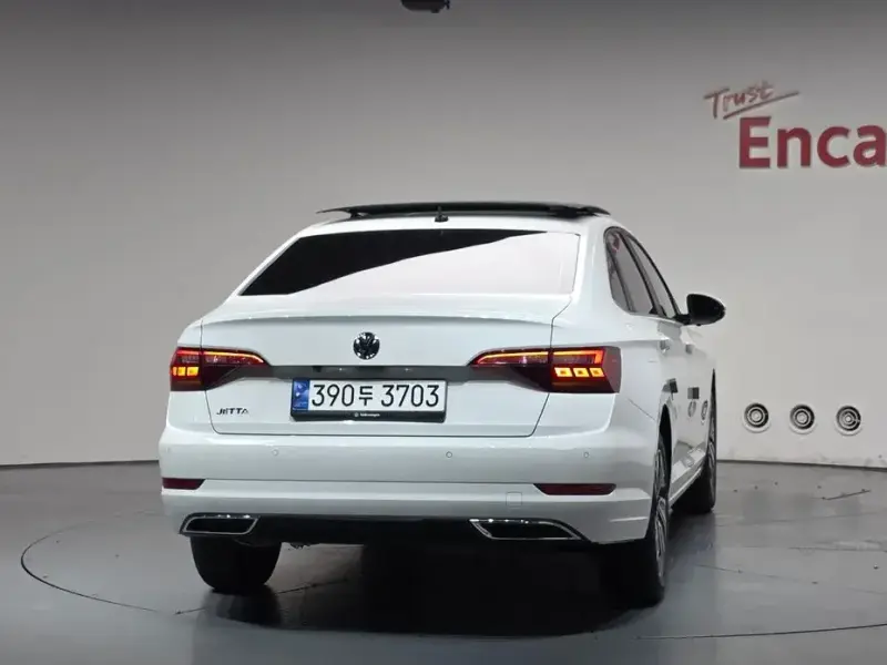 2020 Volkswagen Jetta с пробегом 38 150 км