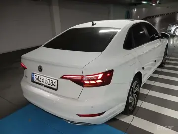 2021 Volkswagen Jetta с пробегом 79 117 км