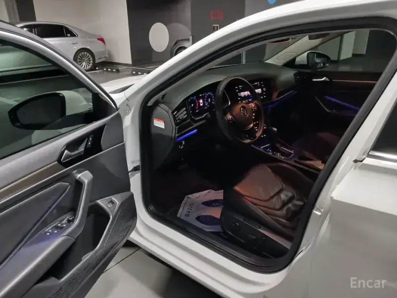 2021 Volkswagen Jetta с пробегом 79 117 км