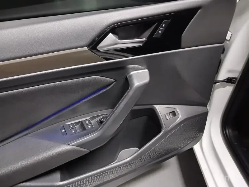 2021 Volkswagen Jetta с пробегом 79 117 км
