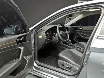 2020 Volkswagen Jetta с пробегом 24 560 км