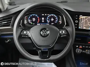 2021 Volkswagen Jetta с пробегом 66 411 км