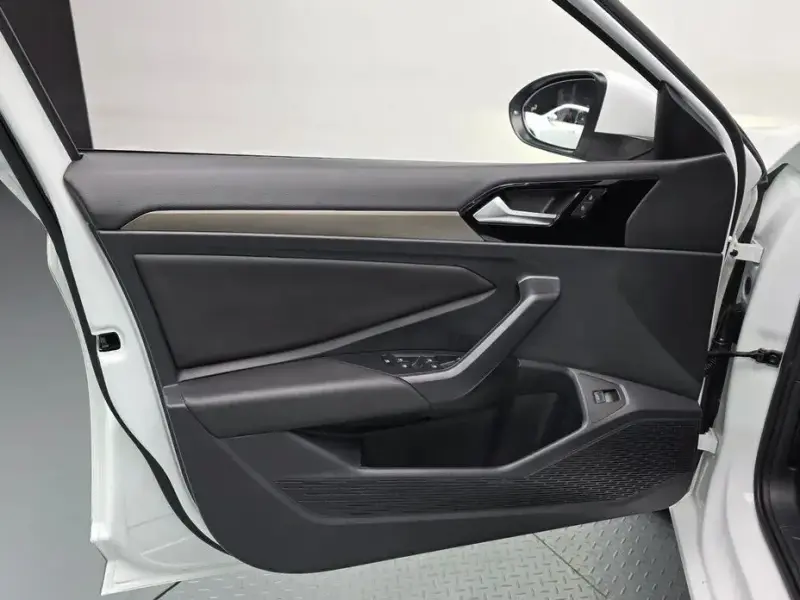 2021 Volkswagen Jetta с пробегом 55 891 км