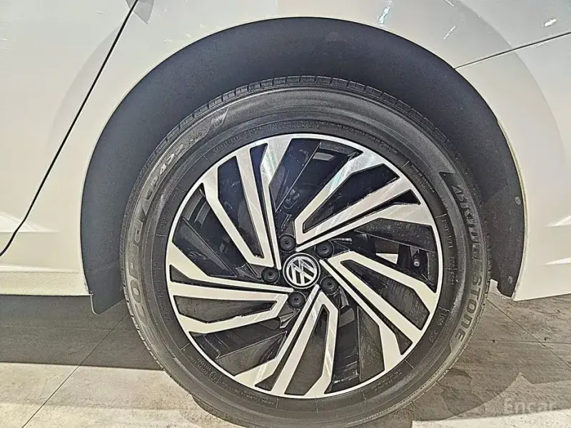 2021 Volkswagen Jetta с пробегом 24 809 км