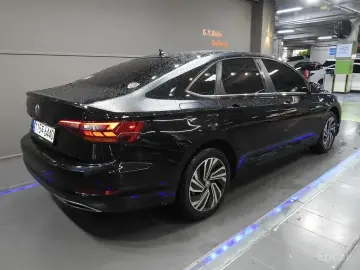2021 Volkswagen Jetta с пробегом 70 682 км