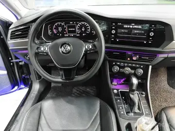 2021 Volkswagen Jetta с пробегом 70 682 км
