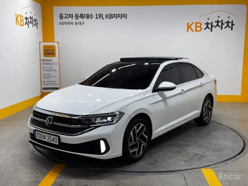 2023 Volkswagen Jetta с пробегом 39 804 км