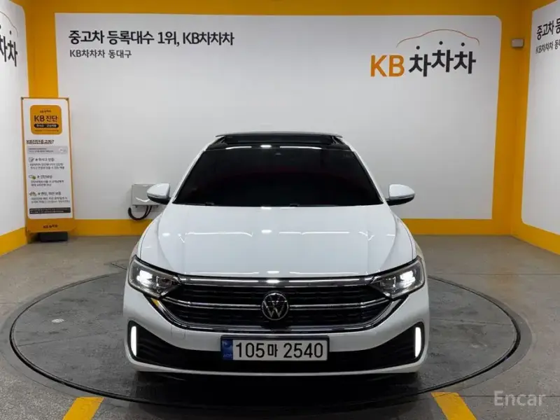 2023 Volkswagen Jetta с пробегом 39 804 км