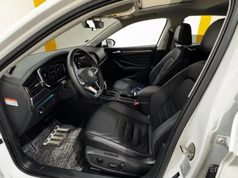 2023 Volkswagen Jetta с пробегом 39 804 км