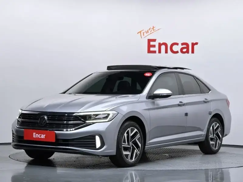 2023 Volkswagen Jetta с пробегом 14 754 км