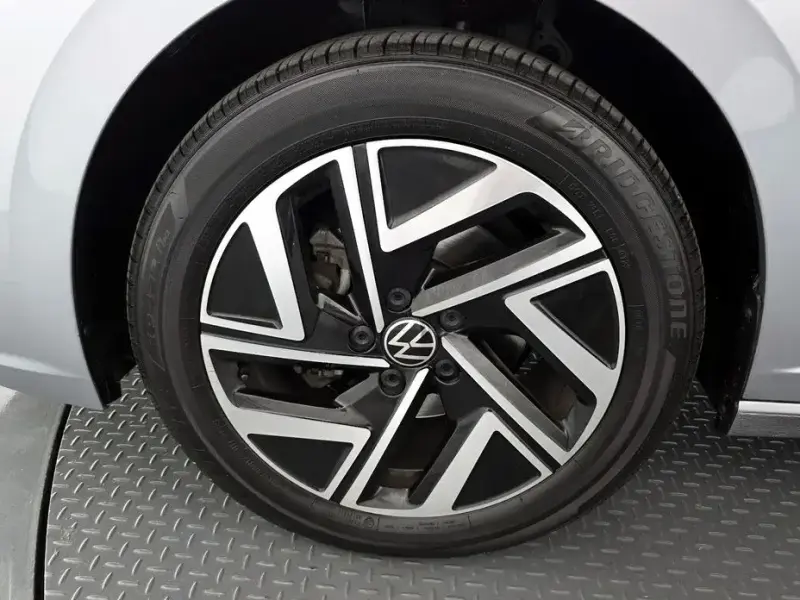2023 Volkswagen Jetta с пробегом 14 754 км