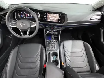 2023 Volkswagen Jetta с пробегом 14 754 км