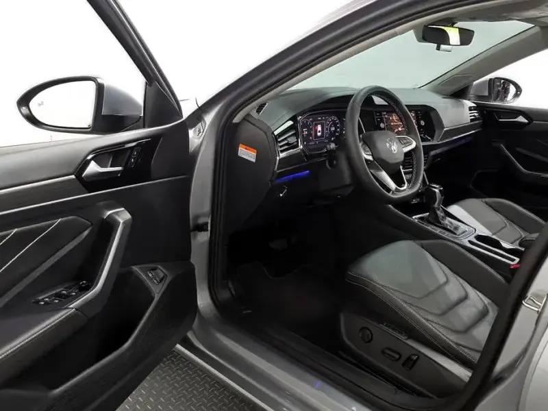 2023 Volkswagen Jetta с пробегом 14 754 км