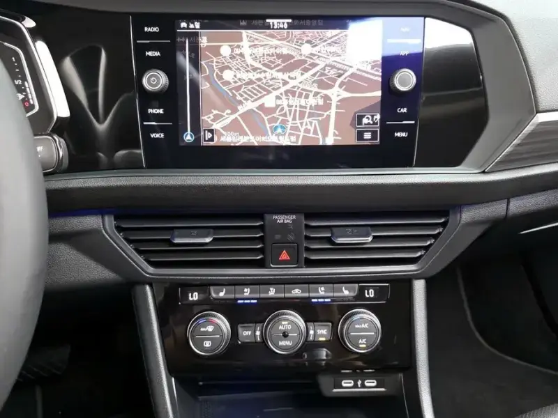 2023 Volkswagen Jetta с пробегом 14 754 км