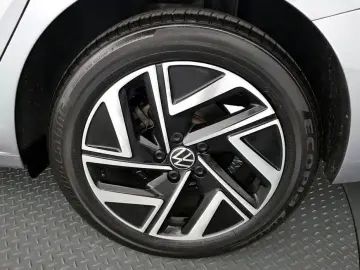 2023 Volkswagen Jetta с пробегом 14 754 км
