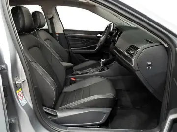 2023 Volkswagen Jetta с пробегом 14 754 км