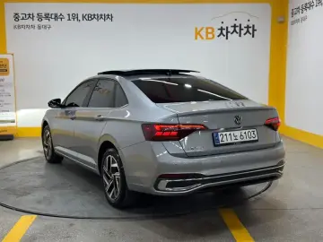 2023 Volkswagen Jetta с пробегом 33 309 км