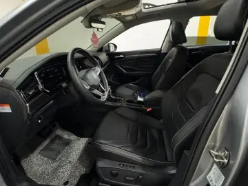 2023 Volkswagen Jetta с пробегом 33 309 км