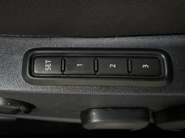 2023 Volkswagen Jetta с пробегом 33 309 км