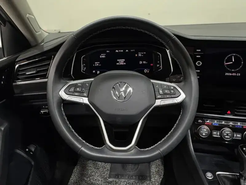 2023 Volkswagen Jetta с пробегом 33 309 км