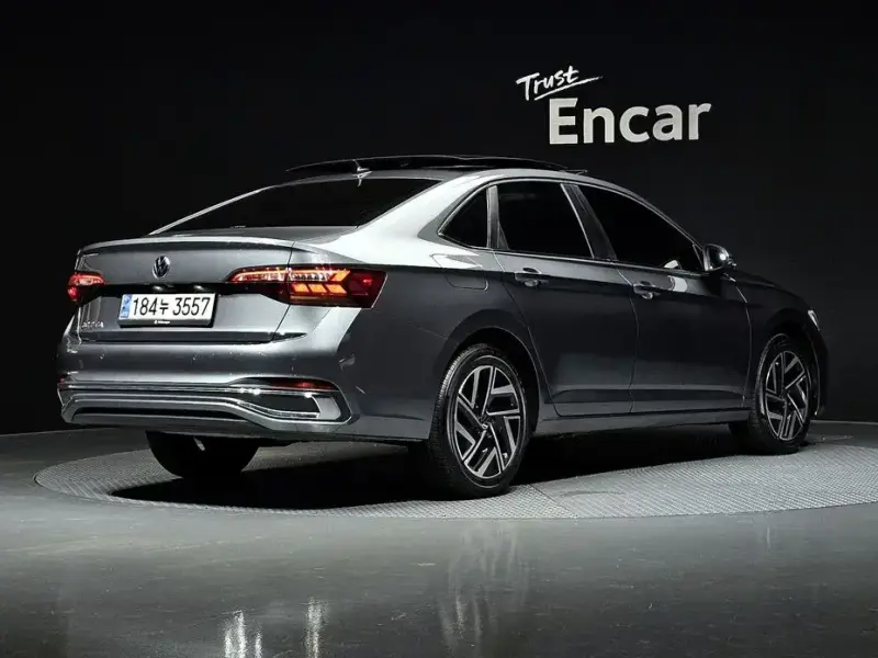 2024 Volkswagen Jetta с пробегом 28 047 км