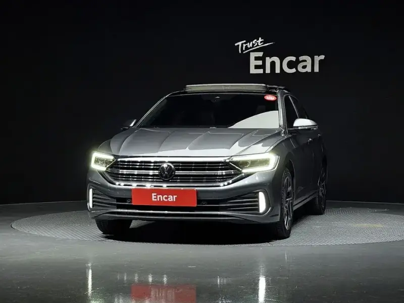 2024 Volkswagen Jetta с пробегом 28 047 км