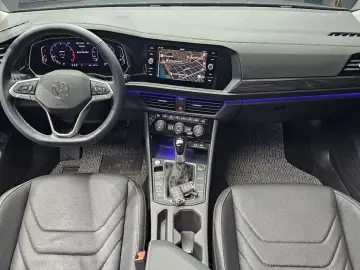 2024 Volkswagen Jetta с пробегом 28 047 км