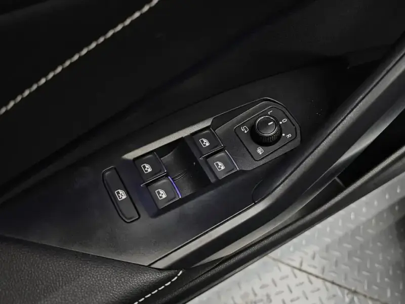2024 Volkswagen Jetta с пробегом 28 047 км